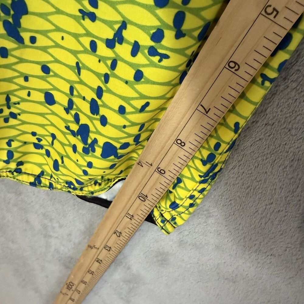 Pelagic Board Shorts Mens 34 Dorado Green Yellow Blue Mahi Print Fishing Trunks - Picture 4 of 6
